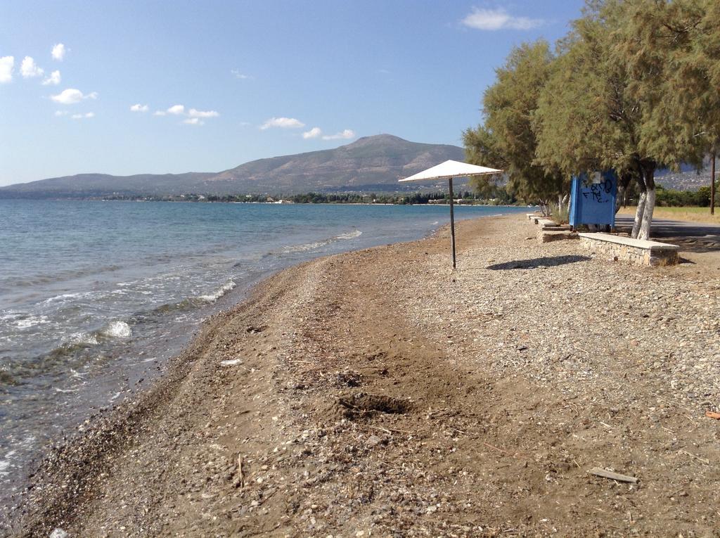 Villa Vlichos Amarynthos Exterior photo