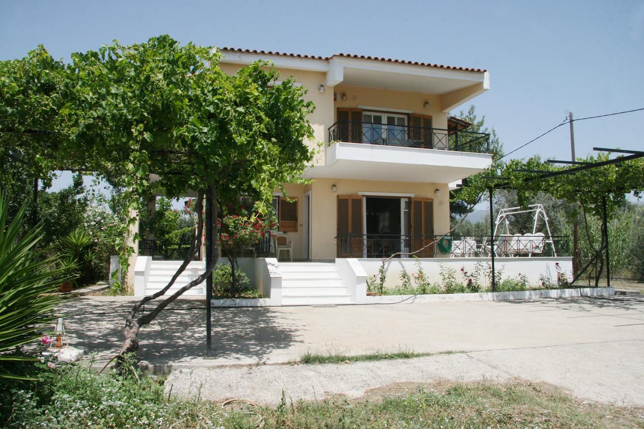Villa Vlichos Amarynthos Exterior photo